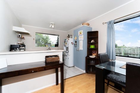 Photo of property in 1/24 Leven Lane, Totara Heights, Auckland, 2105