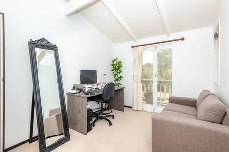 Photo of property in 15 Stanford Crescent, Whataupoko, Gisborne, 4010