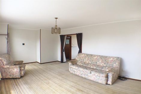 Photo of property in 23 Ward Crescent, Te Atatu Peninsula, Auckland, 0610