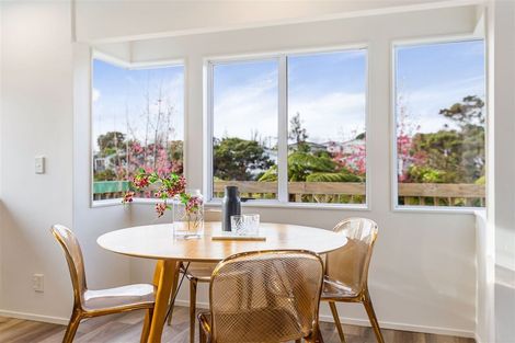 Photo of property in 1/51 Aeroview Drive, Beach Haven, Auckland, 0626