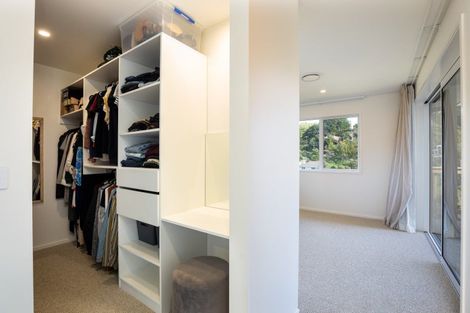 Photo of property in 37 Sycamore Grove, Lower Vogeltown, New Plymouth, 4310