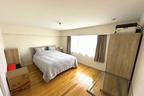 Photo of property in 42 Edgeworth Road, Glenfield, Auckland, 0629