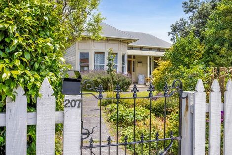 Photo of property in 207 Egmont Street, Patea, 4520