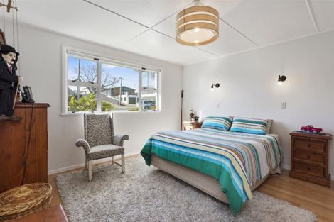 Photo of property in 34 Pitau Road, Mount Maunganui, 3116