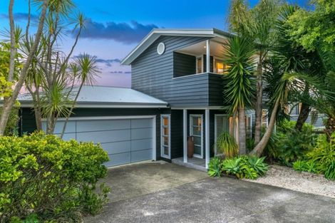 Photo of property in 282 Beach Road, Campbells Bay, Auckland, 0630