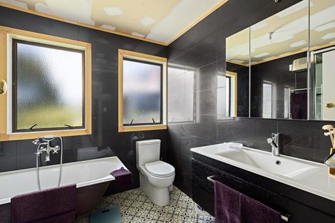 Photo of property in 380 Kaipara Coast Highway, Helensville, Kaukapakapa, 0871