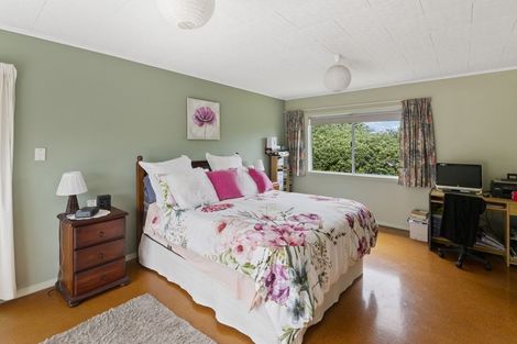 Photo of property in 686 Waikawa Beach Road, Waikawa Beach, Levin, 5573