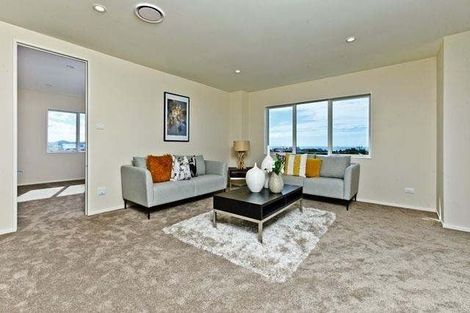 Photo of property in 28 Spyglass Street, Red Beach, 0932