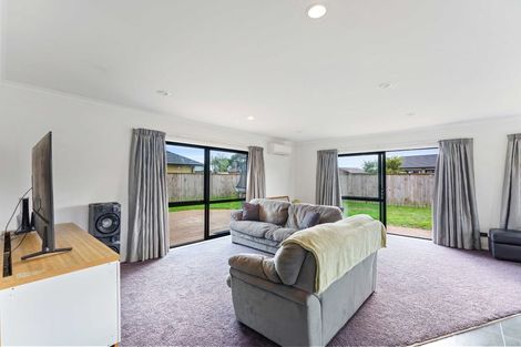 Photo of property in 10 Moy Place, Otaki, 5512