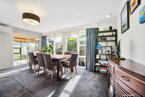 Photo of property in 22 Silverbirch Grove, Churton Park, Wellington, 6037