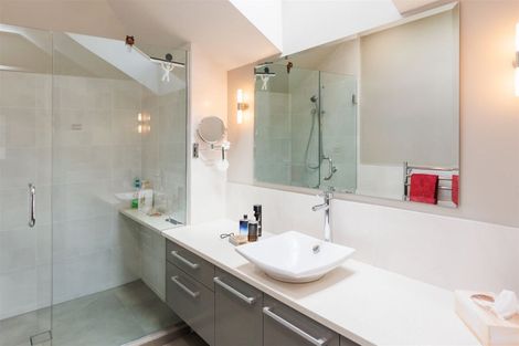 Photo of property in 3a Windsor Street, Terrace End, Palmerston North, 4410