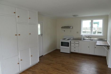 Photo of property in 10 Defoe Place, Waltham, Christchurch, 8023