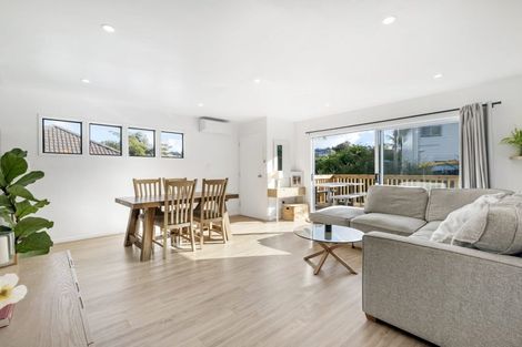 Photo of property in 1/24 John Downs Drive, Browns Bay, Auckland, 0630