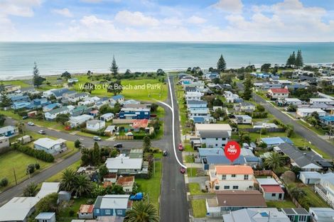 Photo of property in 13 Brighton Road, Waihi Beach, 3611