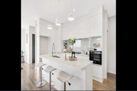 Photo of property in 53 Twin Parks Rise, Papakura, 2110