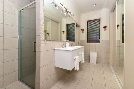 Photo of property in 12 Shalimar Place, Huntington, Hamilton, 3210