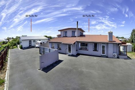 Photo of property in 66 Pacific Road, North New Brighton, Christchurch, 8083
