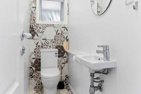 Photo of property in 45 Penzance Road, Mairangi Bay, Auckland, 0630