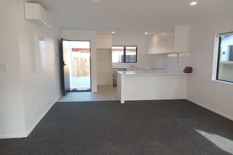 Photo of property in 216b Lake Road, Northcote, Auckland, 0627