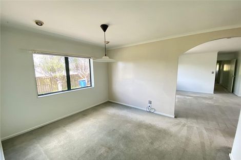 Photo of property in 7 Pukatea Avenue, Albany, Auckland, 0632