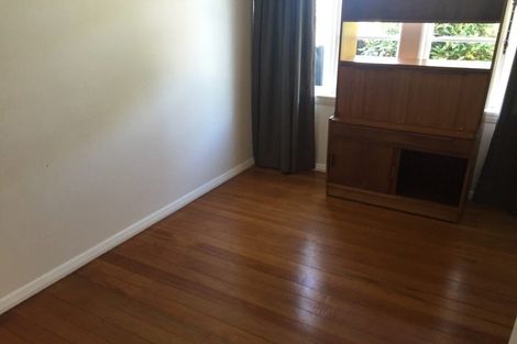 Photo of property in 16 Balgay Street, Upper Riccarton, Christchurch, 8041