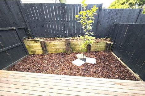 Photo of property in 35d Cedar Heights Avenue, Massey, Auckland, 0614