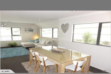 Photo of property in 7 Hetsby Place, Churton Park, Wellington, 6037