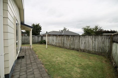 Photo of property in 8a Le Quesne Place, Fairfield, Hamilton, 3214