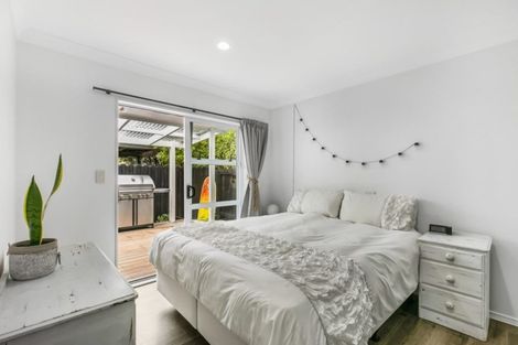 Photo of property in 2/69 Bay Street, Red Beach, 0932