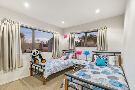 Photo of property in 1a Pelorus Place, Pakuranga, Auckland, 2010