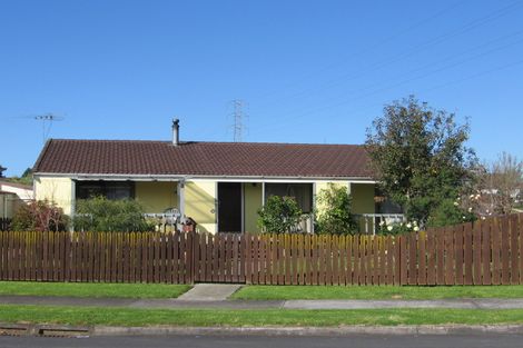 Photo of property in 1 Aronia Way, Goodwood Heights, Auckland, 2105