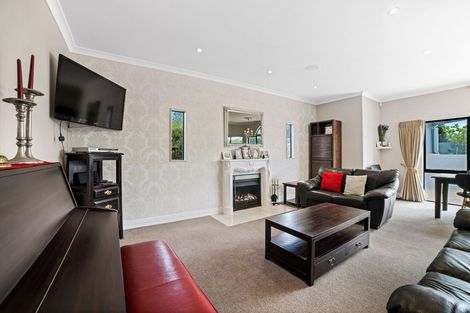 Photo of property in 20 Endeavour Drive, Whitby, Porirua, 5024