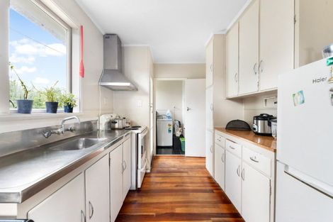 Photo of property in 90 Riverpark Crescent, Henderson, Auckland, 0610