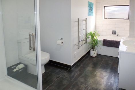 Photo of property in 50 Shortt Street, Foxton Beach, Foxton, 4815