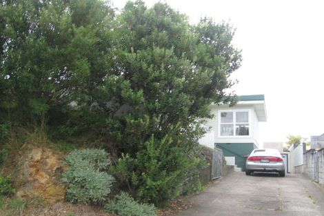 Photo of property in 6 Mexted Terrace, Tawa, Wellington, 5028