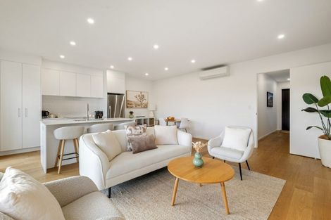 Photo of property in 5 Nga Tutu Place, Belmont, Auckland, 0622