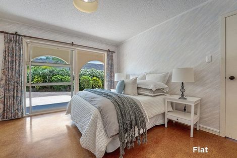 Photo of property in 913 Beach Road, Waiake, Auckland, 0630