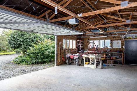 Photo of property in 343 Waihakeke Road, Waihakeke, Carterton, 5792