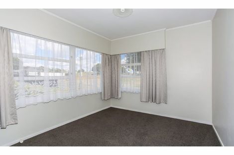 Photo of property in 2/4 Liverpool Street, Papakura, 2110