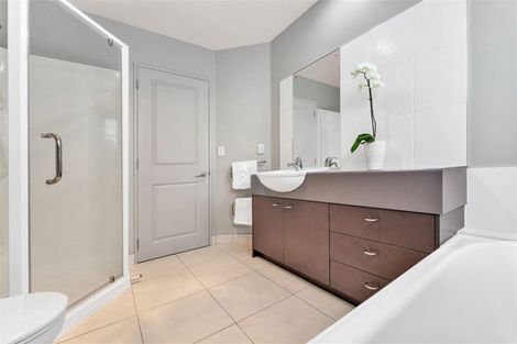 Photo of property in 55c Hattaway Avenue, Bucklands Beach, Auckland, 2012