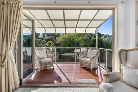 Photo of property in 5 Oakford Park Crescent, Greenhithe, Auckland, 0632