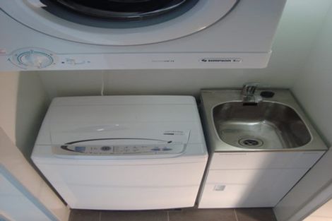 Photo of property in 10 Douglas Street, Mount Cook, Wellington, 6021