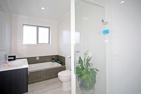 Photo of property in 17 Landsborough Drive, Darfield, 7571