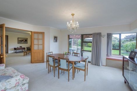 Photo of property in 8 Runanga Grove, Waikanae, 5036