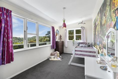 Photo of property in 13 Nevay Road, Miramar, Wellington, 6022