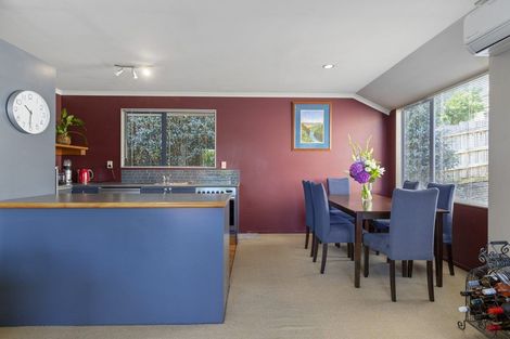 Photo of property in 4a Holden Avenue, Forest Lake, Hamilton, 3200