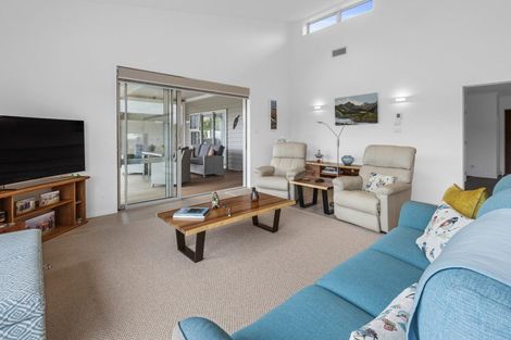 Photo of property in 4 Cornerstone Place, Te Kamo, Kamo, 0185