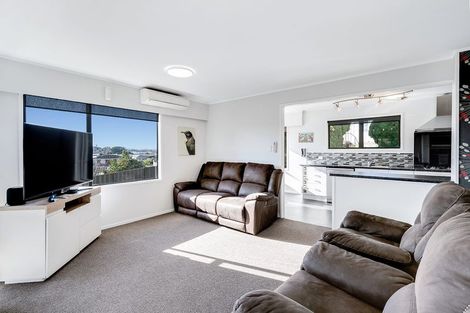 Photo of property in 15 Amanda Avenue, Dinsdale, Hamilton, 3204