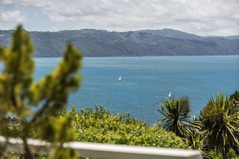 Photo of property in 139 Grafton Road, Roseneath, Wellington, 6011