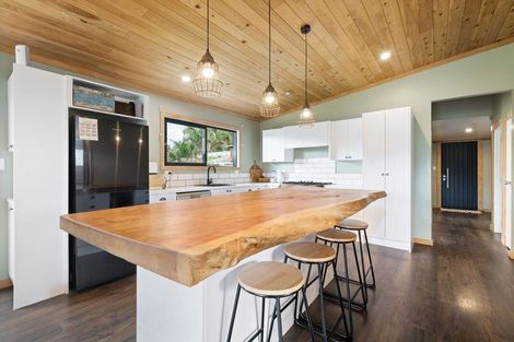 Photo of property in 30 Sandleigh Drive, Athenree, Katikati, 3177